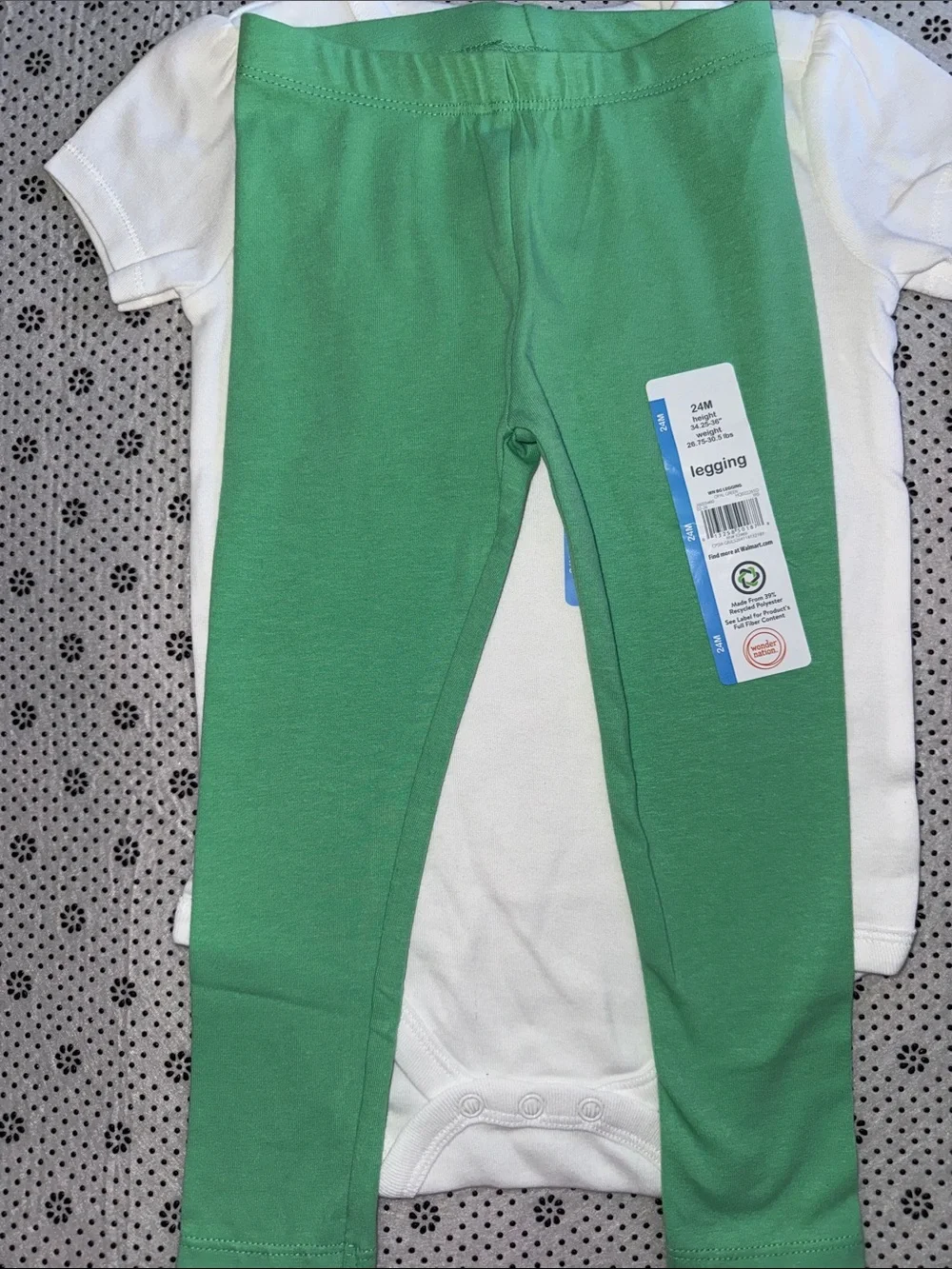 🛍NWT 🛍 CUTE LITTLE BABIES OUTFIT SIZE 24 MONTHS 🛍